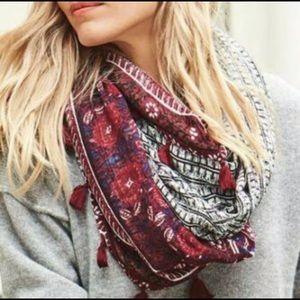 Stella & Dot Infinity Scarf